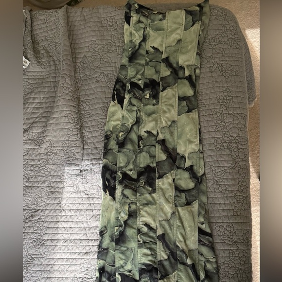 AKIRA DRESS - Picture 6 of 6